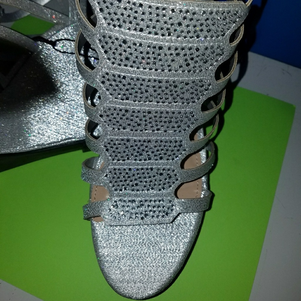 NEW Silver Strappy Wedges